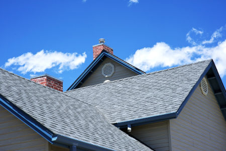 4 Reasons To Soft Wash Your Home's Roof Thumbnail